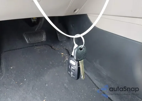 2017 Hyundai Elantra Se z USA, uszkodzony, nr VIN 5NPD84LF2HH123136